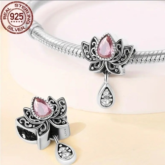 Women’s 925 Sterling Silver Lotus Charm/Pendant - NWT - Picture 4 of 6